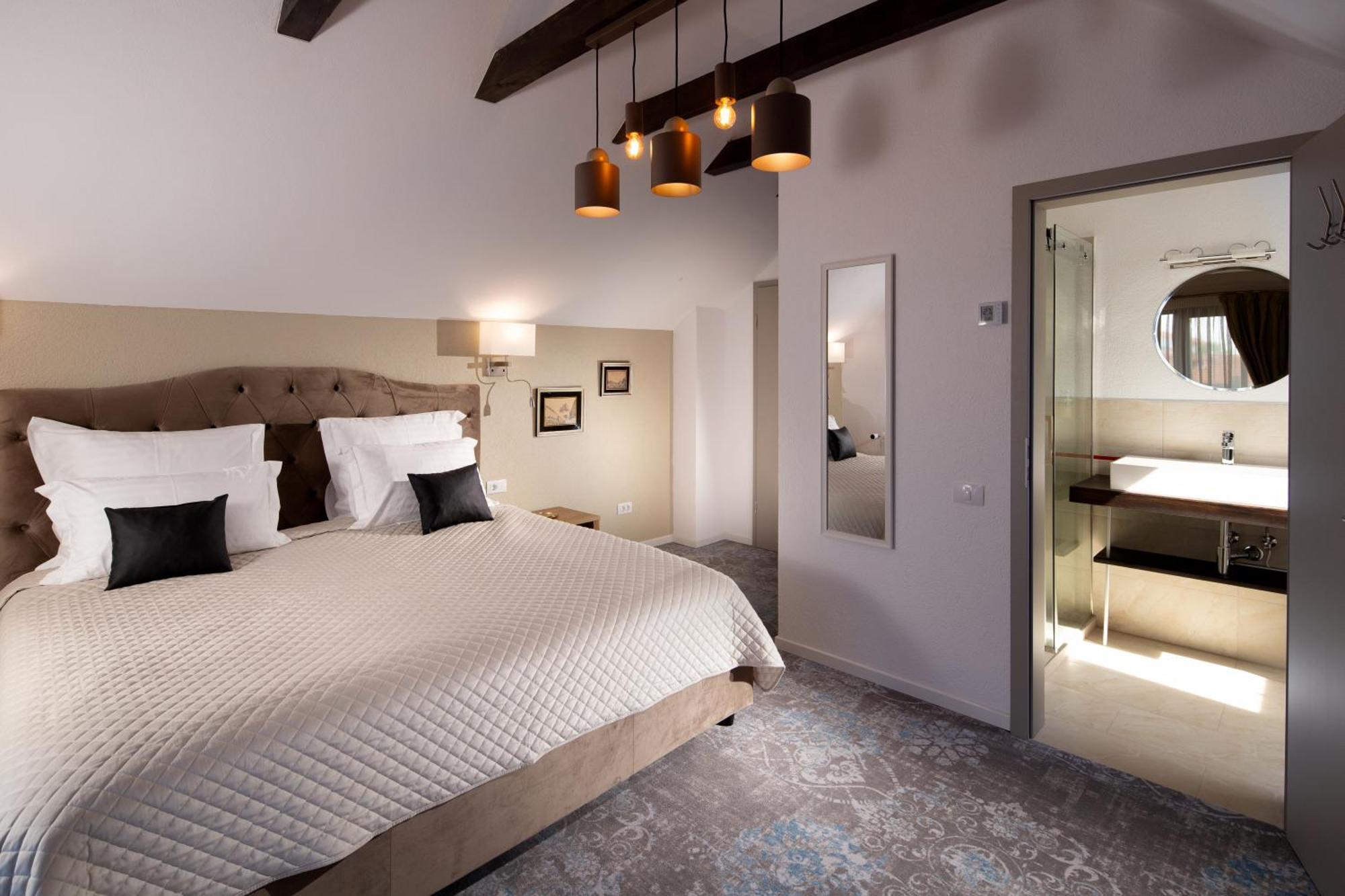 Hotel Casa Renium Sybin Zewnętrze zdjęcie